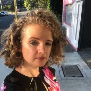 Meet your Posher, Sally